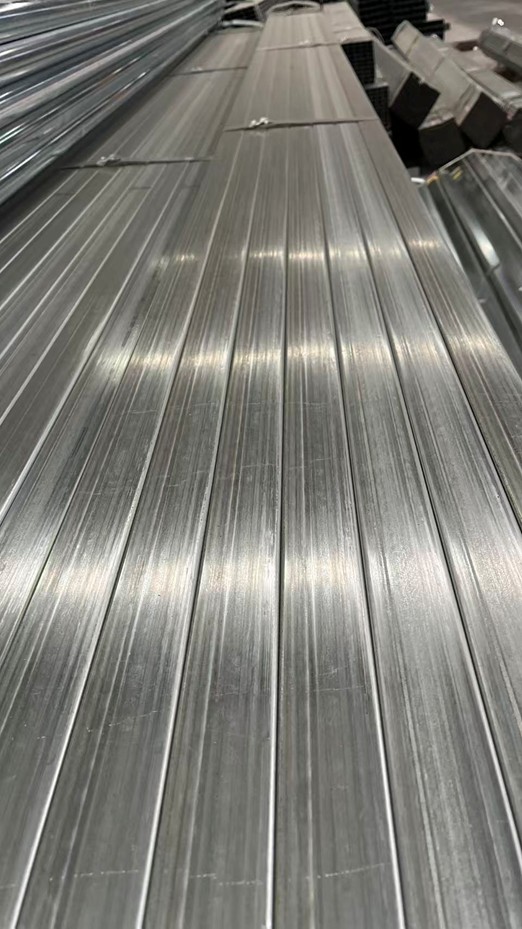 30×50×1.8 mm Galvanized Rectangular Tube view 2