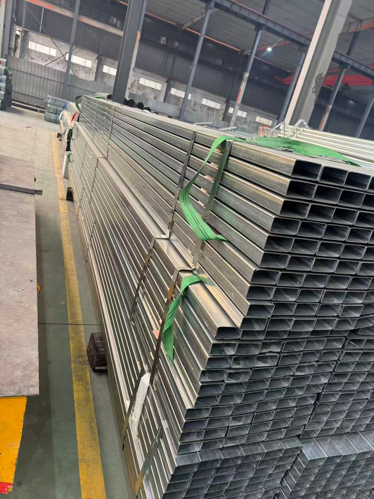 40×80×1.6 mm Galvanized Rectangular Tube view 2