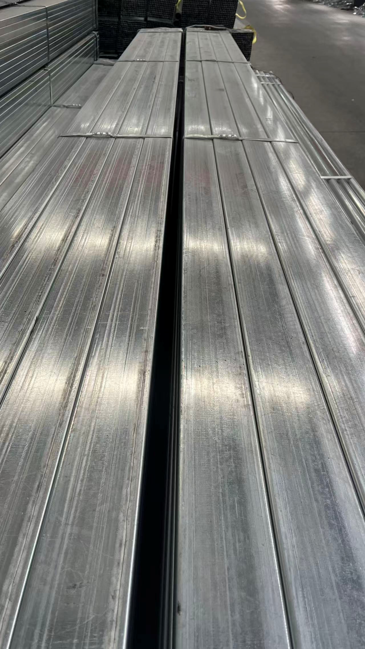 50×100 mm Galvanized Rectangular Tube view 2