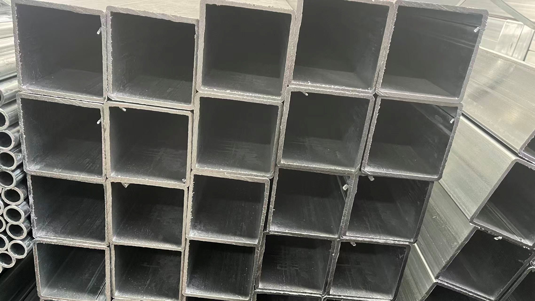 80 mm × 2.5 mm Galvanized Square Tube