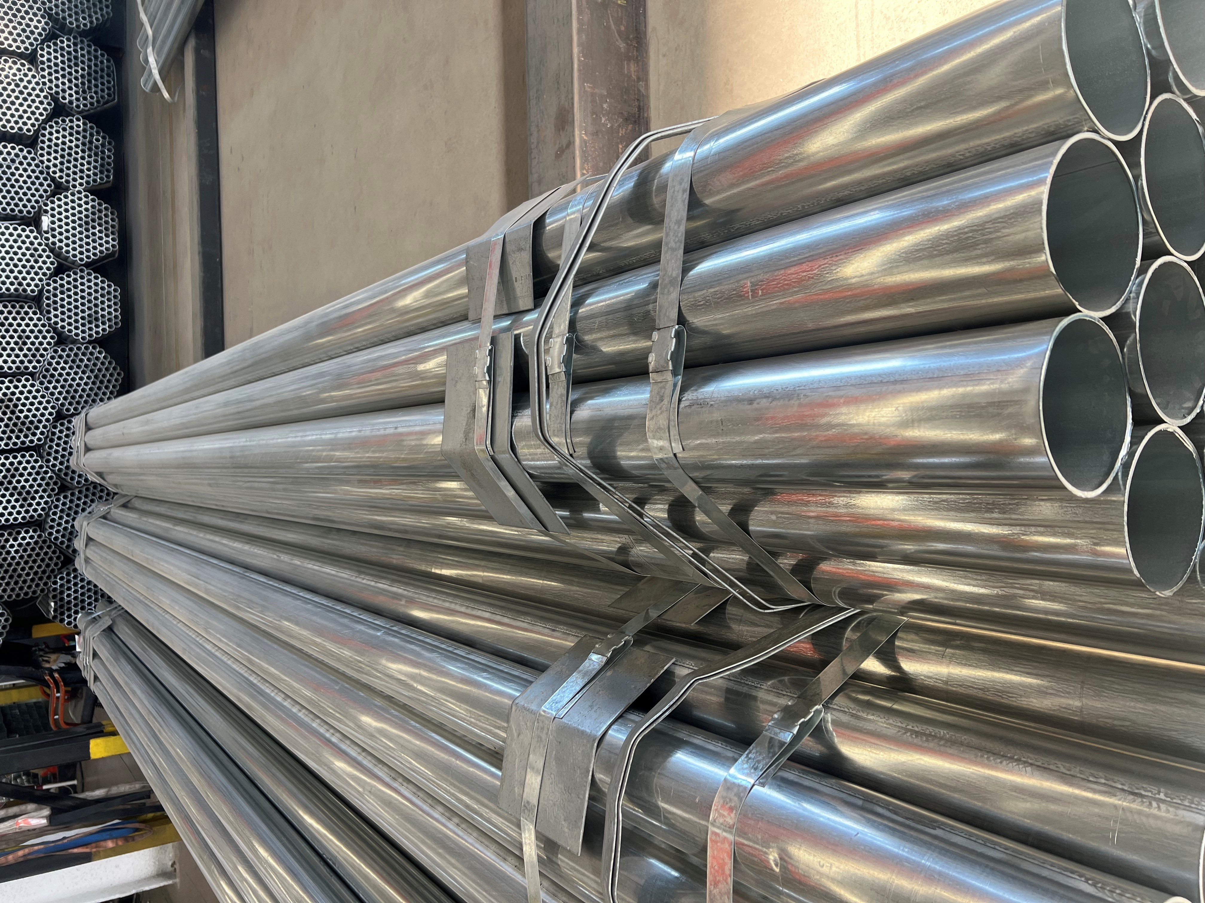 Galvanized Round Pipes
