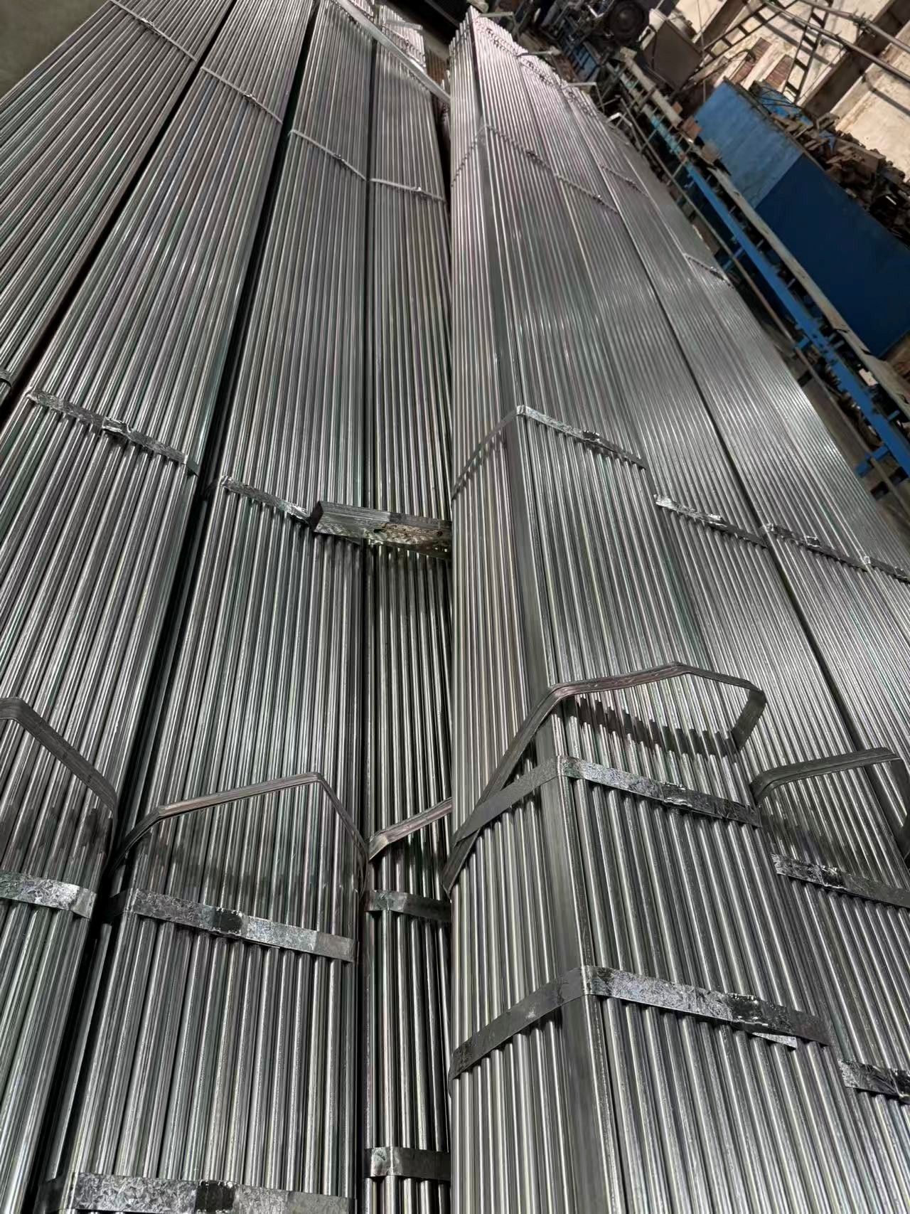 25×50 mm Galvanized Oval / Elliptical Tube view 2