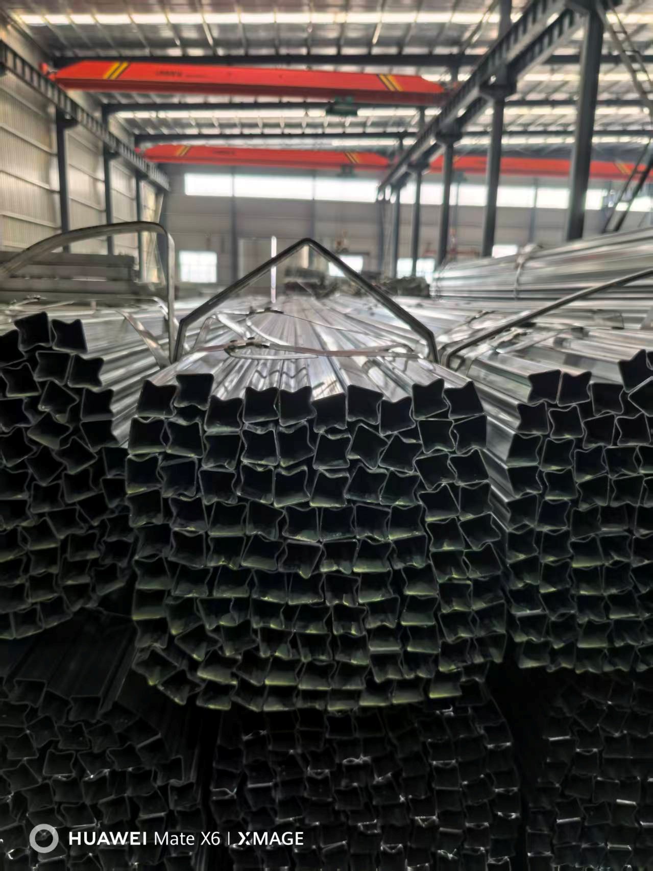 40×44 mm Peach-Shaped Galvanized Pipe view 2